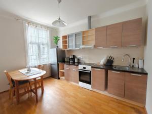 Cozy Private Apartment in Lovely Kadriorg