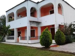 Digkas Apartments - Káto Korakiána