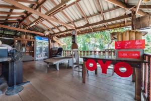 OYO 1143 Phet Luran Thai Resort Kohchang