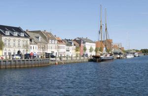 Cozy Central Located Townhouse In Nakskov