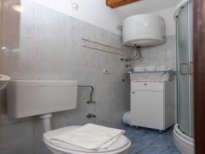 Apartment Taura - Studio Apartment with Balcony and Old City View