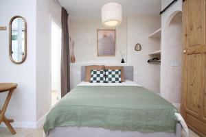 Banda del Mar Beach by Del Parque Flats