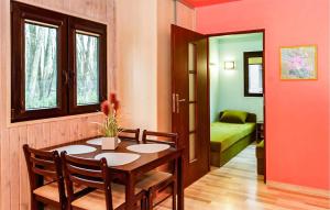 1 Bedroom Lovely Home In Lazy