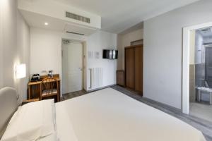 Comfort Double Room room in Hotel Beau Rivage