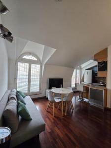 Urban Attic Isola District