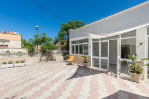 Villa Lina by BarbarHouse