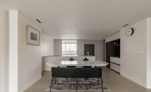 Full option for 4rooms in a luxurious apartment in Gangnam