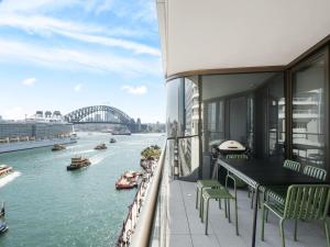 Apartment located in a prime harbour at Circular Quay