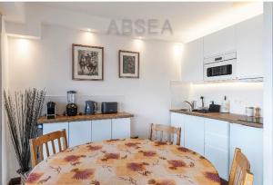 Beautiful studio with sea view in Nice