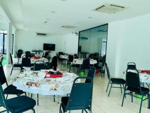 SPOT ON 89900 Jesselton Capsule Inn