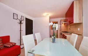 Stunning Apartment In Mali Losinj