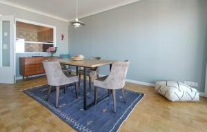 2 Bedroom Amazing Apartment In Oostende