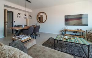 Pet Friendly Apartment In Oostende With Wifi