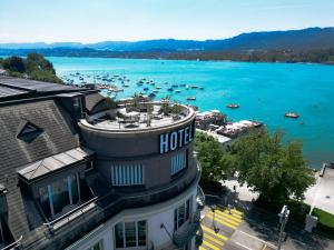 Suite with Lake View room in AMERON Zürich Bellerive au Lac