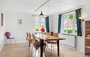 3 Bedroom Lovely Home In Ulfborg