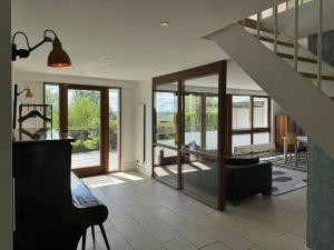 Panoramic Ocean Views With Private Coast