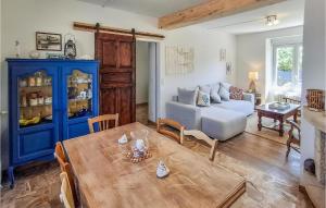 Maisons de vacances 3 Bedroom Amazing Home In Plouhinec : photos des chambres