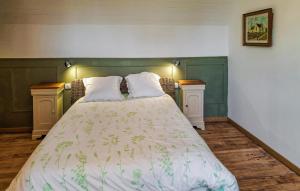 Maisons de vacances 3 Bedroom Amazing Home In Plouhinec : photos des chambres