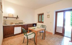 Stunning Apartment In San Vito In Monte