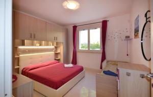 Cozy Apartment In Scarlino