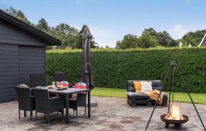 Lovely Home In Faxe Ladeplads With Wifi