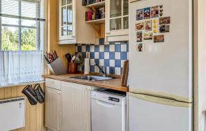 Gorgeous Home In Væggerløse With Wifi