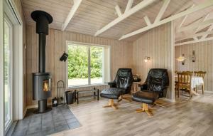 Pet Friendly Home In Tarm With Wifi