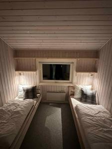 Cozy Cottage In A Scenic Natural Setting