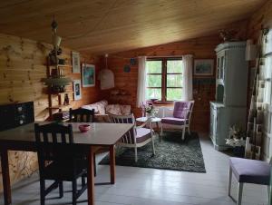 Peaceful Cottage With View Near Fjord Trails