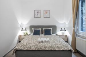 Spacious 4 BDR, 4 BTHR Apartment in the Center of Budapest