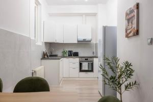 Spacious 4 BDR, 4 BTHR Apartment in the Center of Budapest