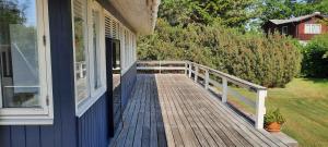 Cozy Holiday Home With Sea View