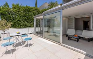 1 Bedroom Gorgeous Apartment In Dramalj