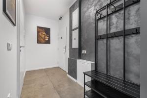 LAM Felidae - AC - Balcony