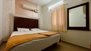 New Mount Kailash Residency