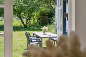 Golf Holiday In Thatched House Near Langeland