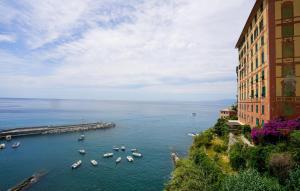 1 Bedroom Stunning Apartment In Camogli