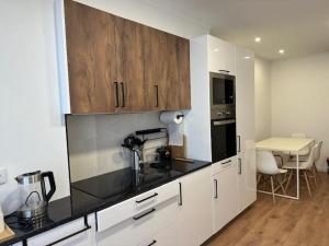 CHARMING GARCIA da ORTA 6