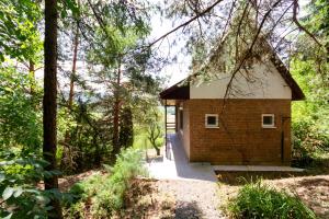 Hilltop Wellness Haven W AC & Jacuzzi by NW