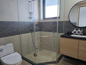 2 rooms sea view apartment in Citadines Ha Long