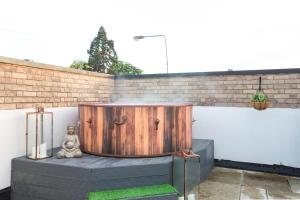 Hot Tub Luxe Villa In The Heart Of Dublin