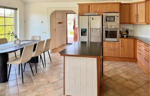 3 Bedroom Gorgeous Home In Simrishamn