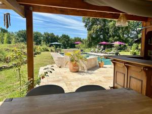 Maisons de vacances Traditional House With Pool Near Armagnac : photos des chambres