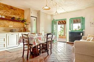 16Th Century Apartment Between The Tuscan Hills