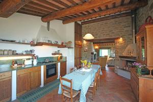 Restored Umbrian Villa With Pool