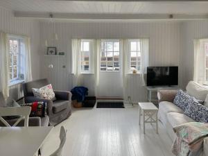 Thatched Wooden House With Sea View