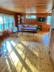 Off-Grid Summer Pavilion With Views Of Gotlands Nature