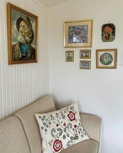 Retro Cottage With Fjord View