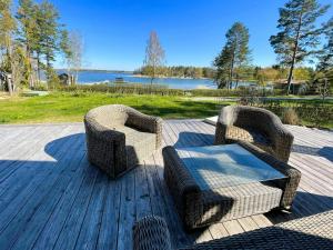 Archipelago House With Sea View On Björkö