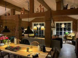 Traditionelt Vikingehus Nær Rågeleje Strand